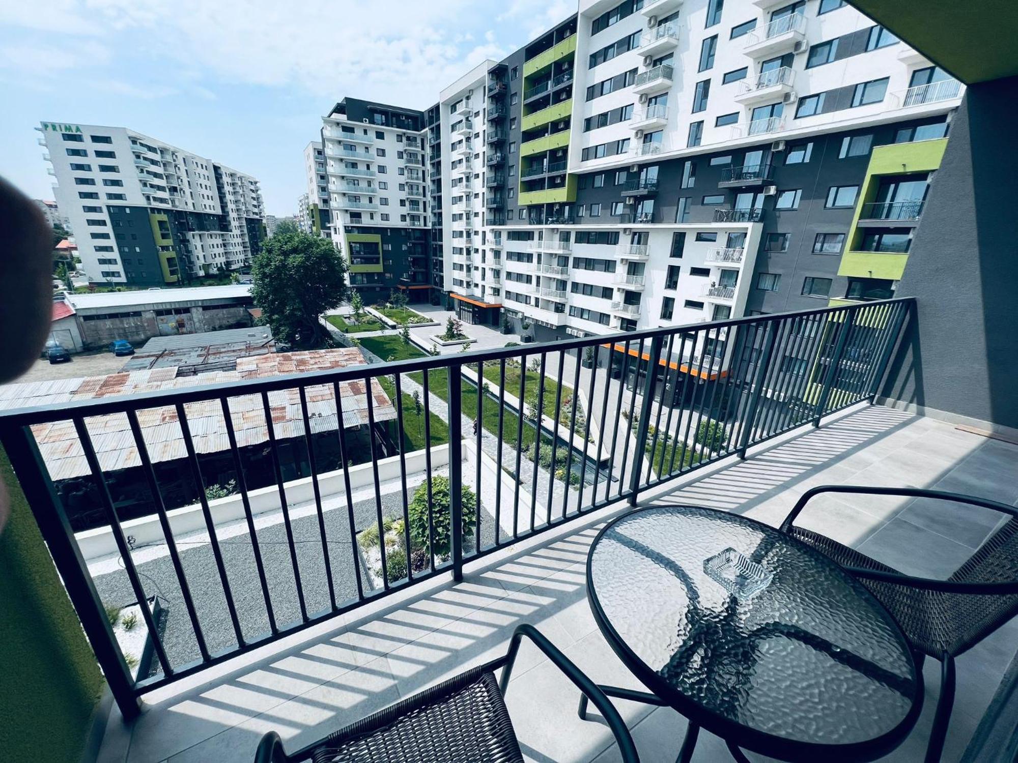 Silvia Resident Apartment Oradea Bagian luar foto