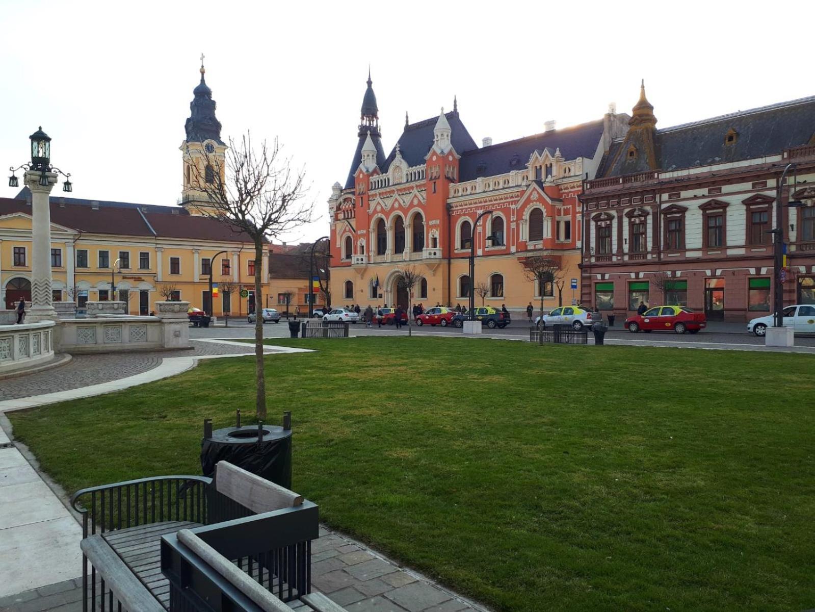 Silvia Resident Apartment Oradea Bagian luar foto